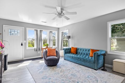 Tiny photo for 4257 Skyline drive Drive, Knoxville, TN 37914 (MLS # 1332117)