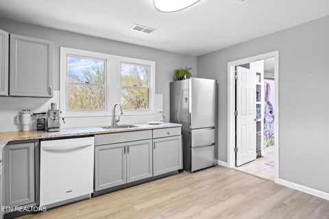 Tiny photo for 4257 Skyline drive Drive, Knoxville, TN 37914 (MLS # 1332117)