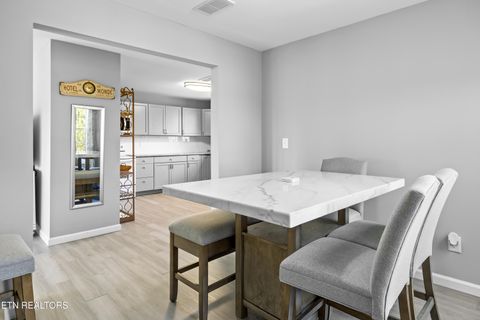 Tiny photo for 4257 Skyline drive Drive, Knoxville, TN 37914 (MLS # 1332117)