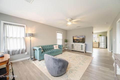 Tiny photo for 4257 Skyline drive Drive, Knoxville, TN 37914 (MLS # 1332117)