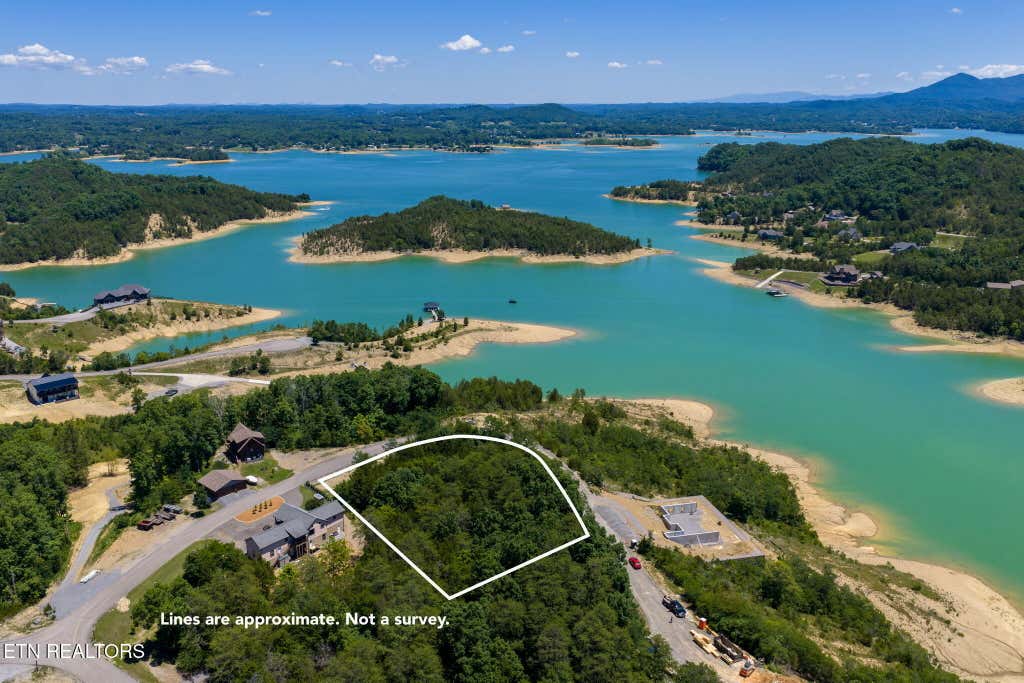 Photo of 10 Bay View Point, Sevierville, TN 37876 (MLS # 1343352)