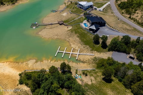 Tiny photo for 10 Bay View Point, Sevierville, TN 37876 (MLS # 1343352)