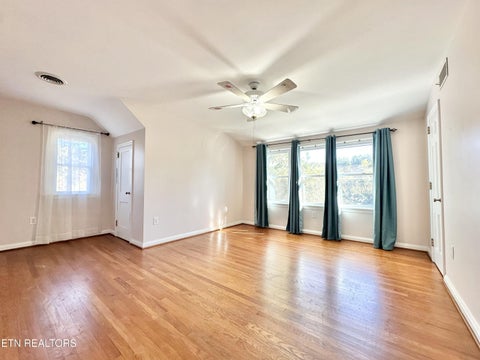 Tiny photo for 407 Eagle Bend Lane, Clinton, TN 37716 (MLS # 1310713)
