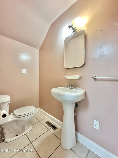 Tiny photo for 407 Eagle Bend Lane, Clinton, TN 37716 (MLS # 1310713)