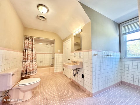 Tiny photo for 407 Eagle Bend Lane, Clinton, TN 37716 (MLS # 1310713)