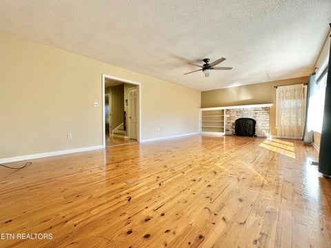 Tiny photo for 407 Eagle Bend Lane, Clinton, TN 37716 (MLS # 1310713)