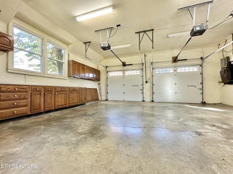 Tiny photo for 407 Eagle Bend Lane, Clinton, TN 37716 (MLS # 1310713)