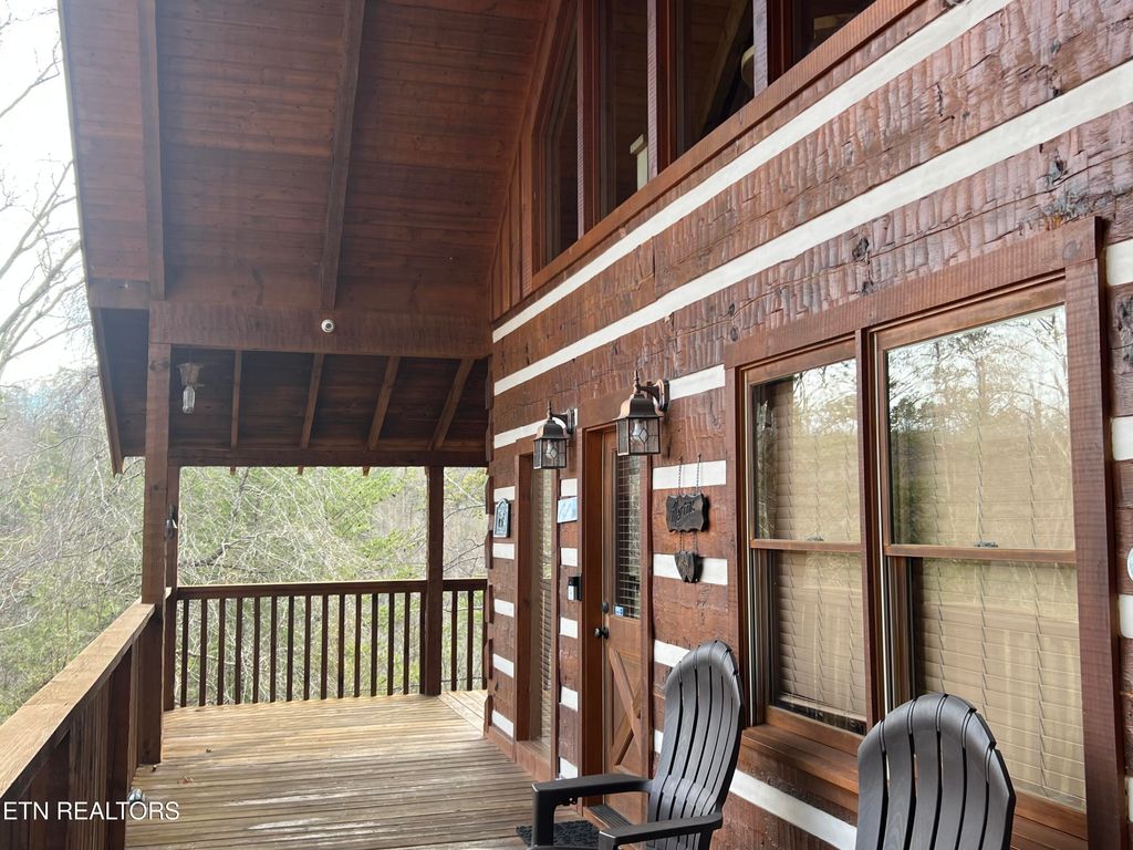 Photo of 1554 Bear Valley Rd, Sevierville, TN 37876 (MLS # 1330415)