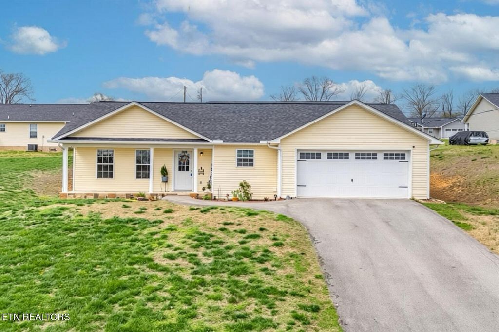 Photo of 2026 Jonathan Drive, White Pine, TN 37890 (MLS # 1334025)