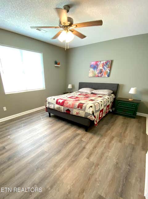 Tiny photo for 902 Middlebrook Court, Sevierville, TN 37862 (MLS # 1349924)