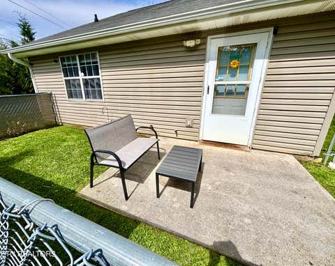 Tiny photo for 902 Middlebrook Court, Sevierville, TN 37862 (MLS # 1349924)