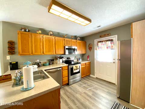 Tiny photo for 902 Middlebrook Court, Sevierville, TN 37862 (MLS # 1349924)
