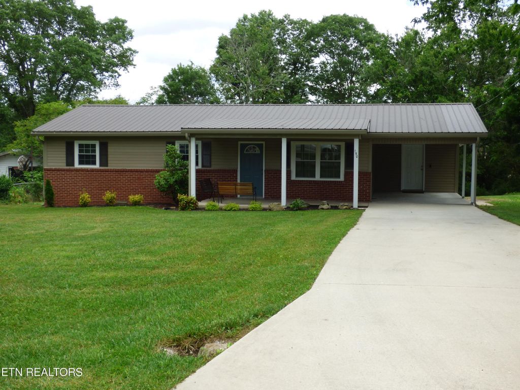Photo of 150 Dillon St, Crossville, TN 38555 (MLS # 1305045)