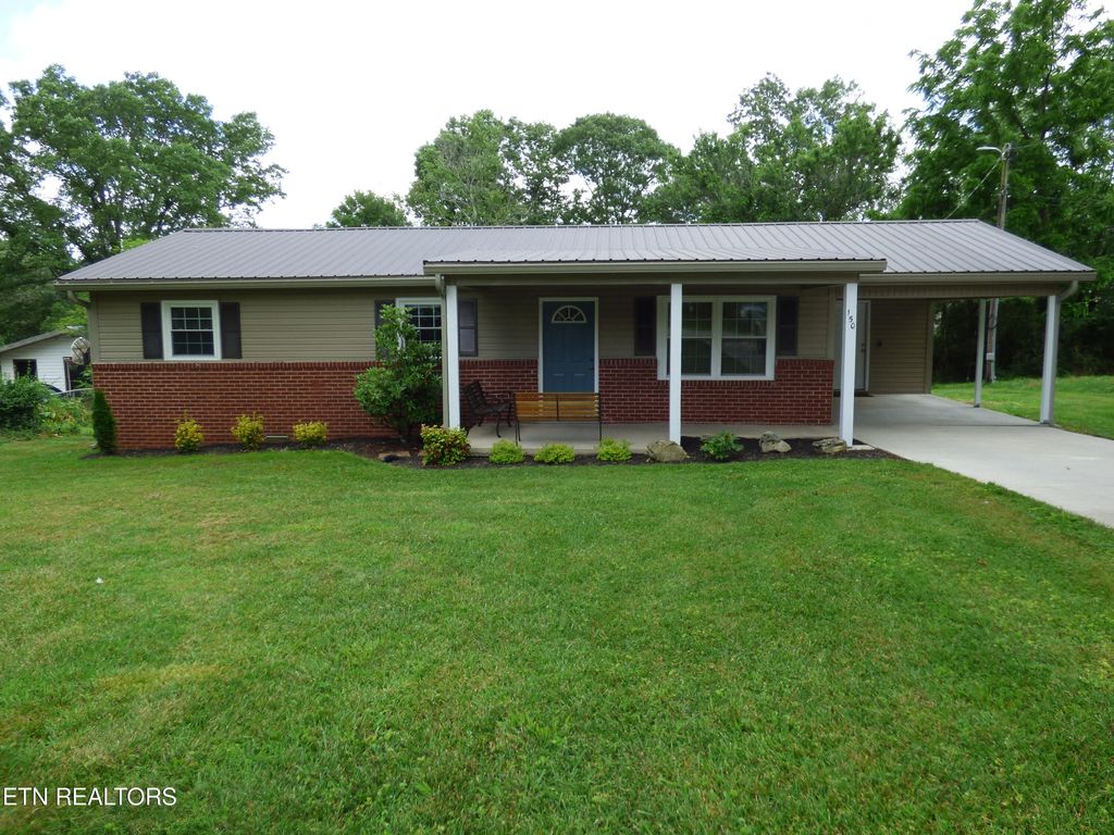 Photo of 150 Dillon St, Crossville, TN 38555 (MLS # 1305045)