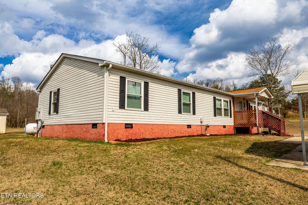 Photo of 223 County Road 907, Calhoun, TN 37309 (MLS # 1331873)