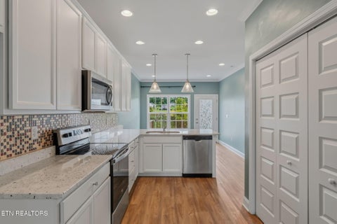Tiny photo for 105 E Fortenberry St, Oak Ridge, TN 37830 (MLS # 1354974)
