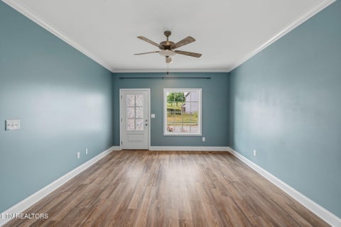 Tiny photo for 105 E Fortenberry St, Oak Ridge, TN 37830 (MLS # 1354974)