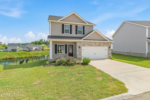 Tiny photo for 105 E Fortenberry St, Oak Ridge, TN 37830 (MLS # 1354974)