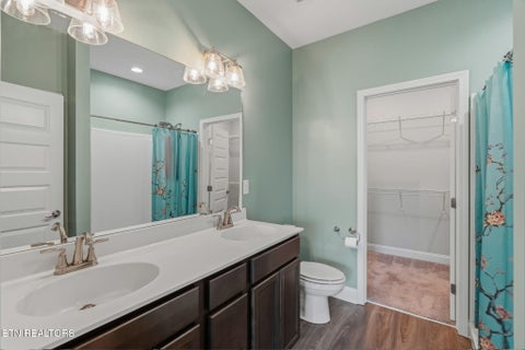 Tiny photo for 105 E Fortenberry St, Oak Ridge, TN 37830 (MLS # 1354974)