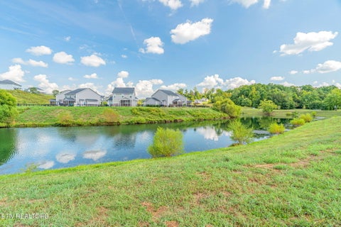 Tiny photo for 105 E Fortenberry St, Oak Ridge, TN 37830 (MLS # 1354974)