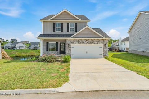 Tiny photo for 105 E Fortenberry St, Oak Ridge, TN 37830 (MLS # 1354974)