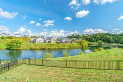 Tiny photo for 105 E Fortenberry St, Oak Ridge, TN 37830 (MLS # 1354974)