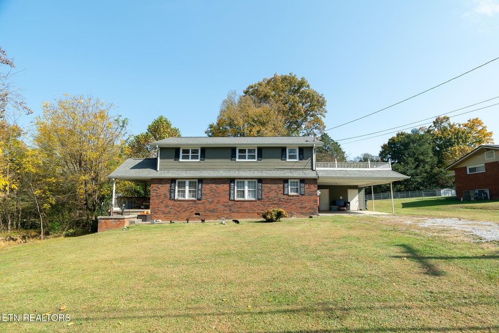 Photo of 4516 NE Plummer Drive, Knoxville, TN 37918 (MLS # 1324497)