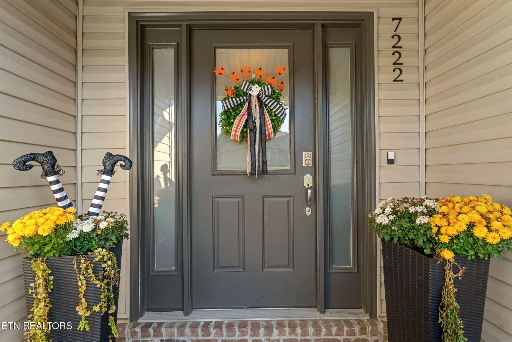 Photo of 7222 Settlers Path Lane, Knoxville, TN 37920 (MLS # 1358918)