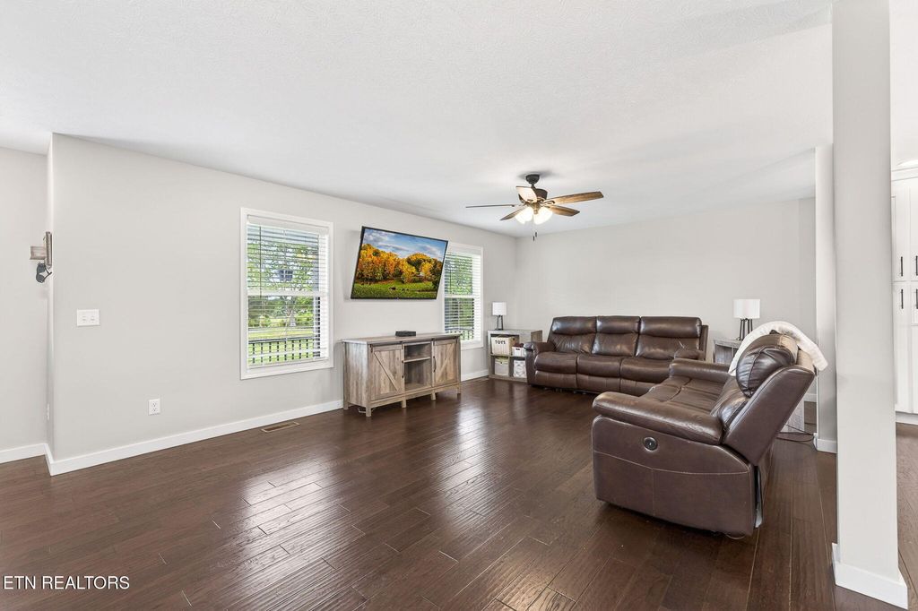 Photo of 6810 Cherry Creek Rd, Cookeville, TN 38506 (MLS # 1339102)