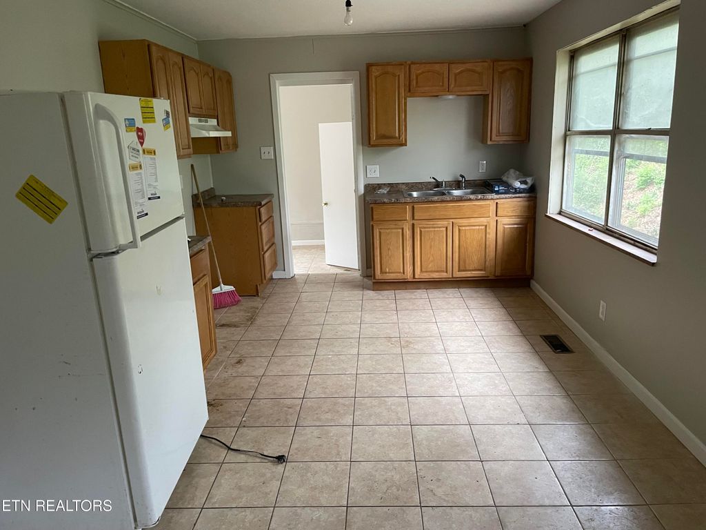 Photo of 1301 Blackburn Drive, Morristown, TN 37814 (MLS # 1333887)