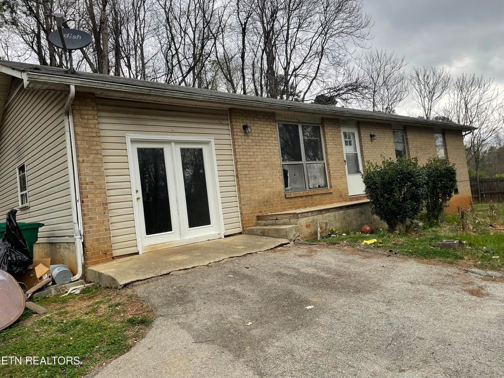 Photo of 1301 Blackburn Drive, Morristown, TN 37814 (MLS # 1333887)