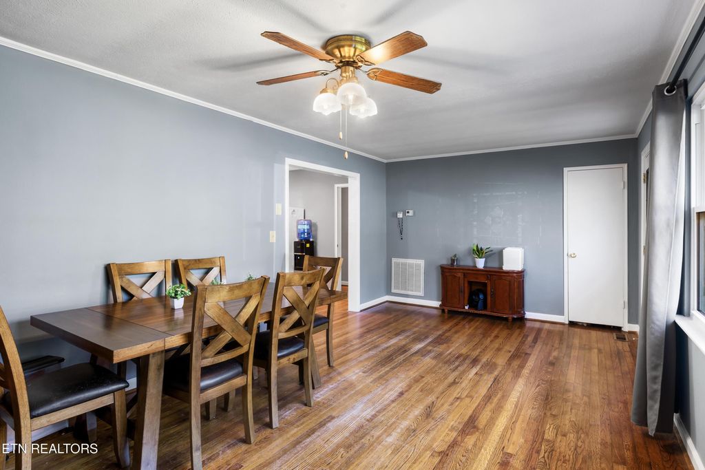 Photo of 657 Robertsville Rd, Oak Ridge, TN 37830 (MLS # 1317490)