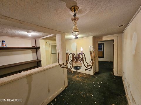 Tiny photo for 2400 Center Ave, Knoxville, TN 37915 (MLS # 1325346)