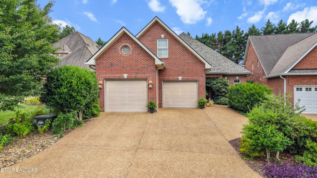 Photo of 233 Savannah Park Drive, Maryville, TN 37803 (MLS # 1347904)
