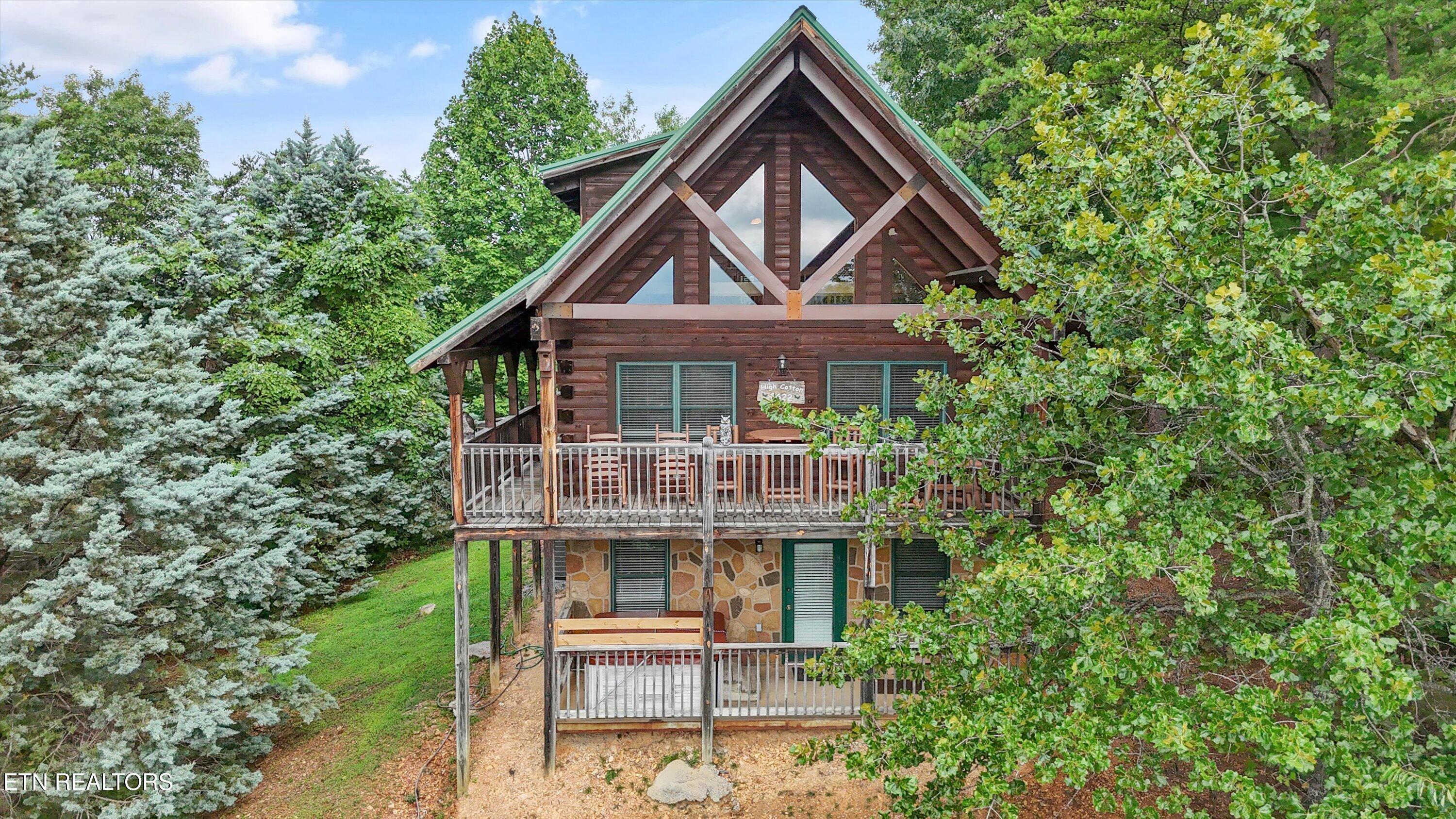 2622 Raccoon Hollow Way