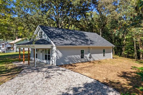 Tiny photo for 218 Morris St, Harriman, TN 37748 (MLS # 1317456)
