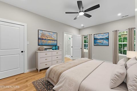 Tiny photo for 218 Morris St, Harriman, TN 37748 (MLS # 1317456)