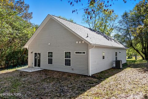 Tiny photo for 218 Morris St, Harriman, TN 37748 (MLS # 1317456)