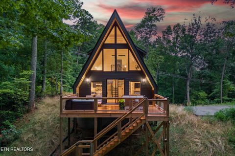 Photo of 1903 Ash Pass Pass, Sevierville, TN 37876 (MLS # 1319075)