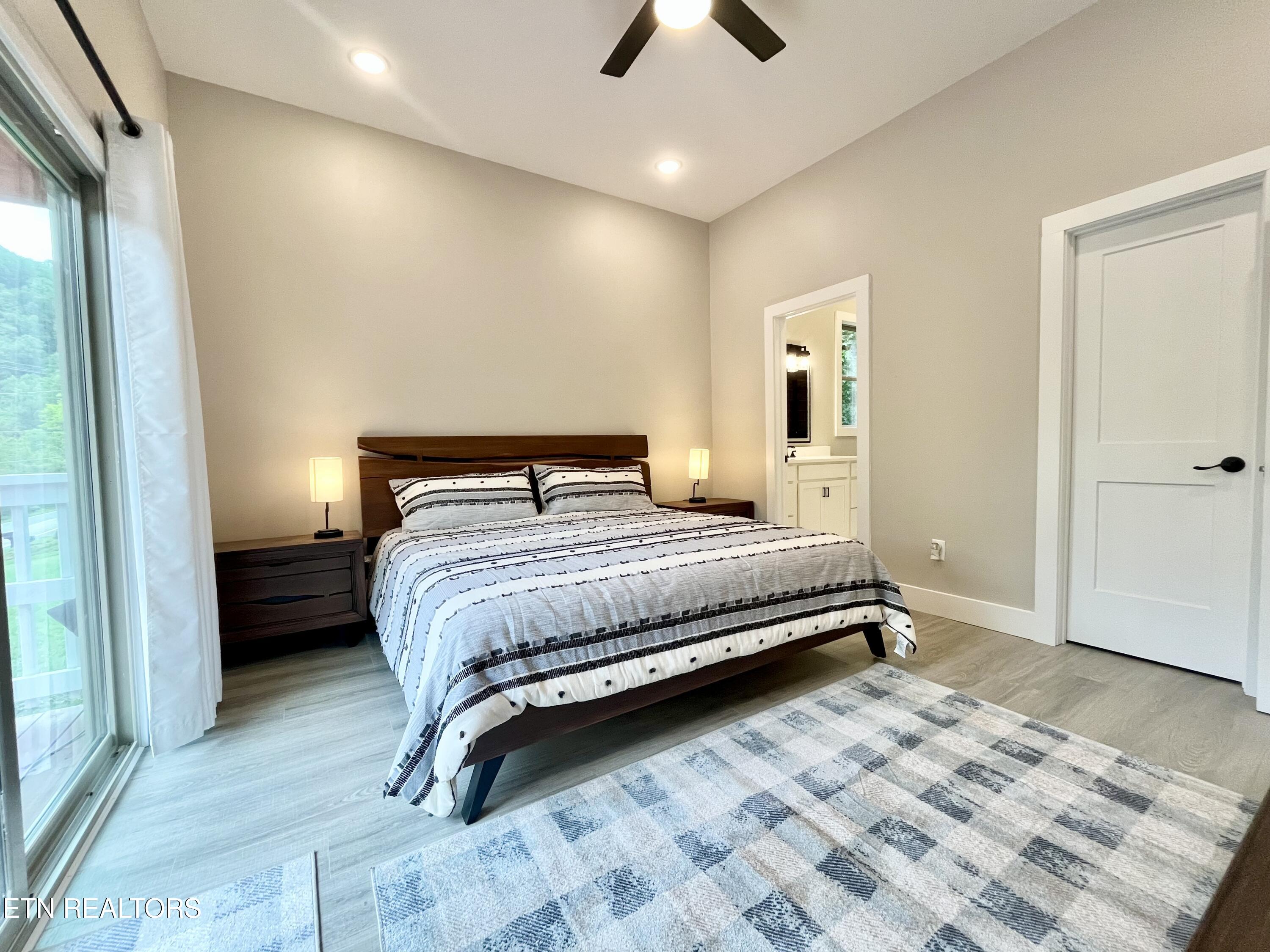 3622 Pittman Center Rd