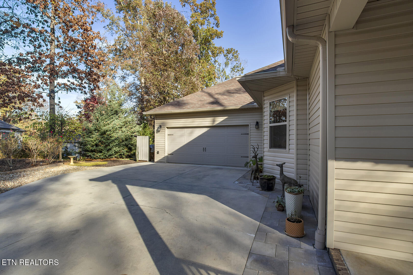 412 Tigitsi Circle