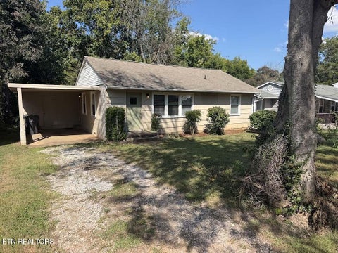 Tiny photo for 2113 Berea Ave, Knoxville, TN 37920 (MLS # 1357592)