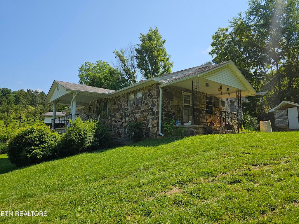 Photo of 120 Bull Lane, Tazewell, TN 37879 (MLS # 1304173)