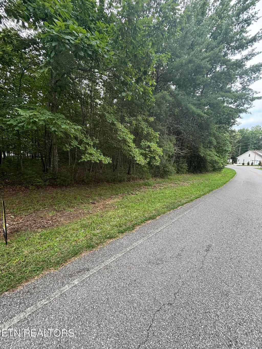 Photo of 242 Rotherham Drive, Crossville, TN 38558 (MLS # 1349281)