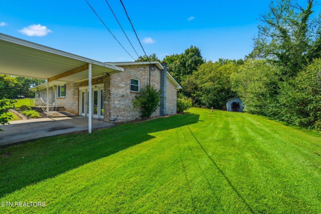 Photo of 804 Maryville Hwy, Seymour, TN 37865 (MLS # 1353431)