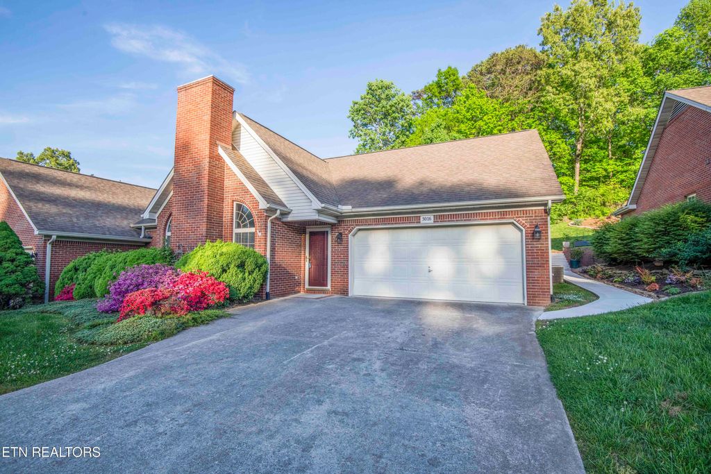 Photo of 3016 Ginnbrooke Lane, Knoxville, TN 37920 (MLS # 1337327)