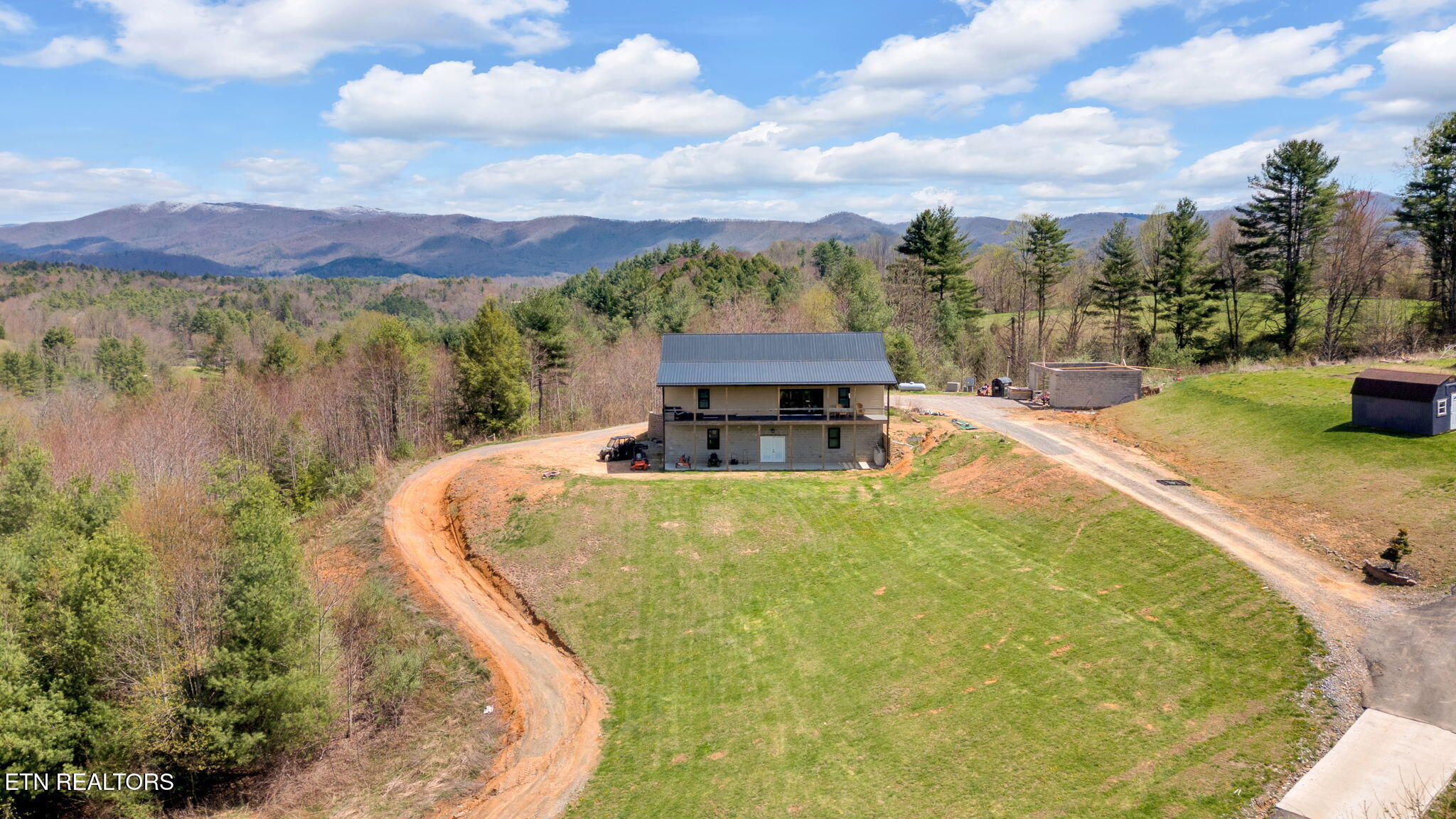 1099 Deer Run Rd