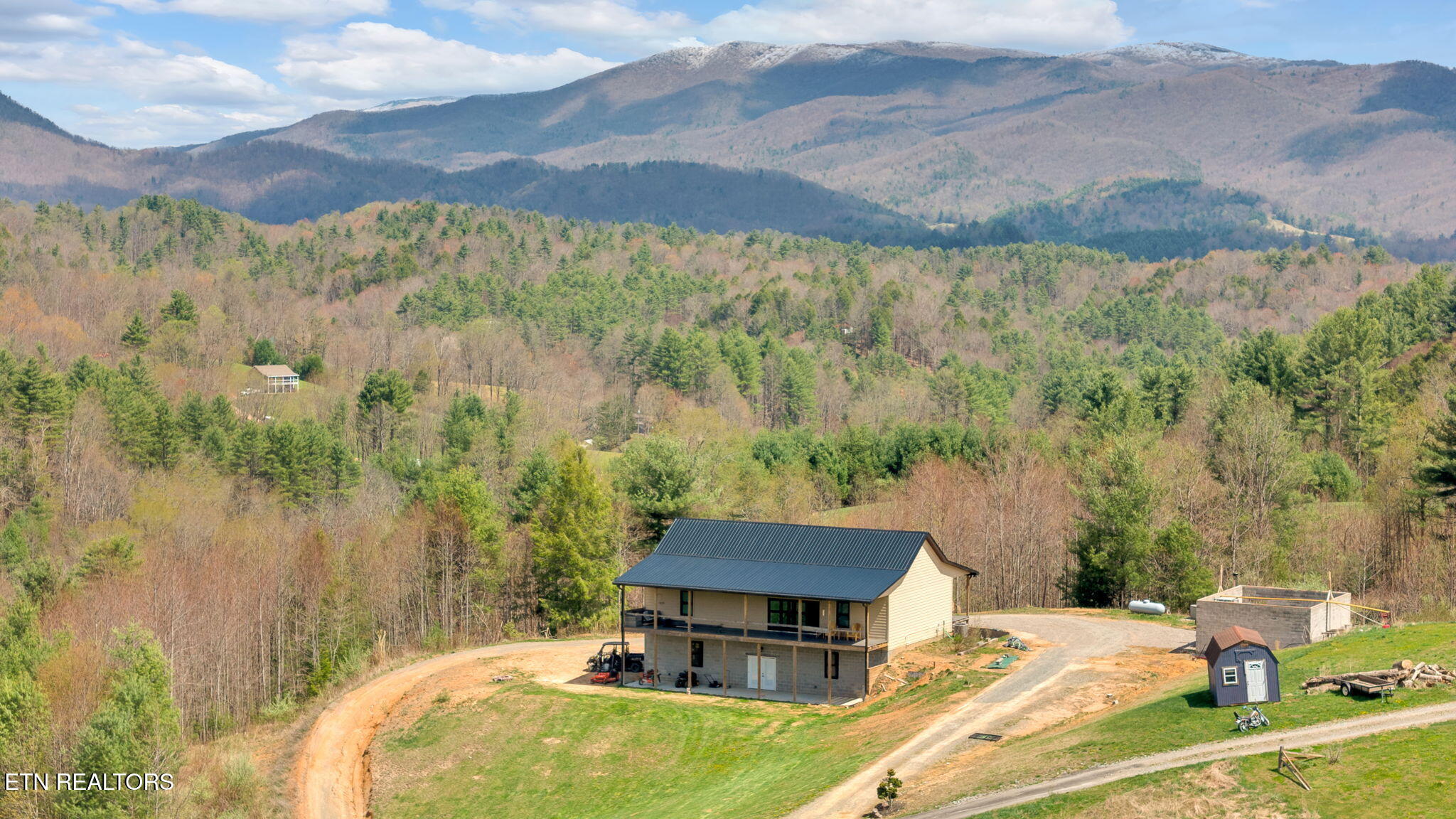 1099 Deer Run Rd