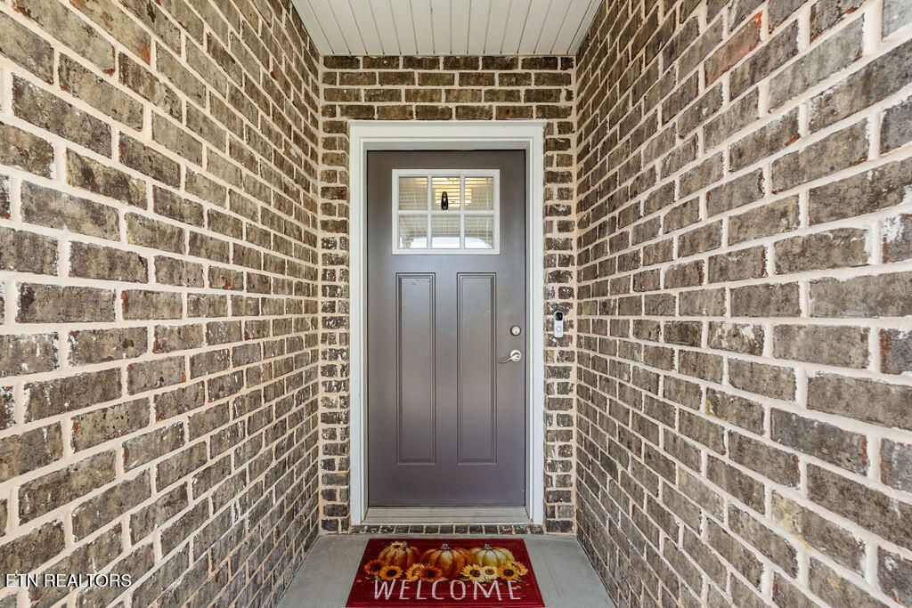 Photo of 422 Larkspur Way, Sevierville, TN 37862 (MLS # 1316051)