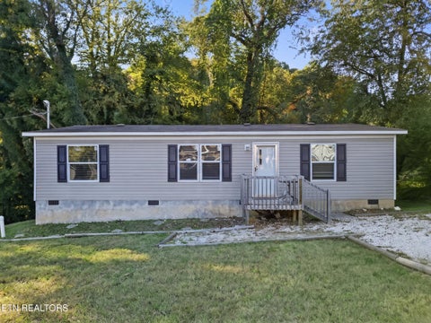 Tiny photo for 438 Jarnigan St, Clinton, TN 37716 (MLS # 1360035)